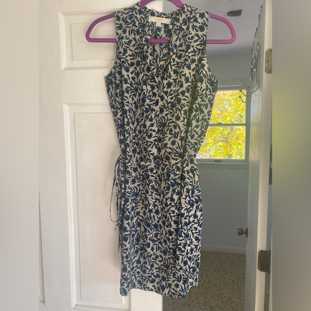 Loft knee length sleeveless dress